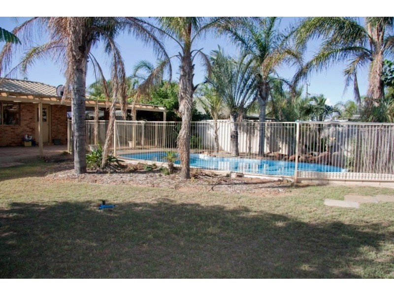 6 Hibiscus Street, Utakarra WA 6530