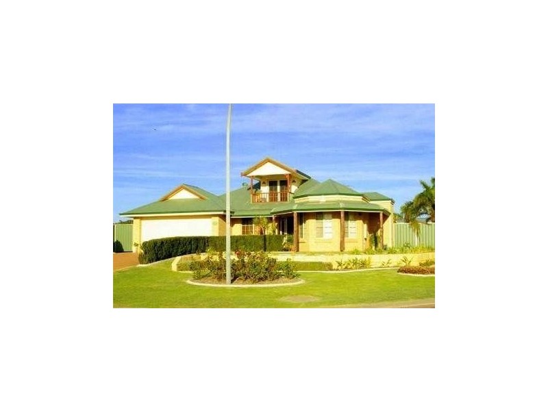 2 WAVE CREST Circle, Drummond Cove WA 6532