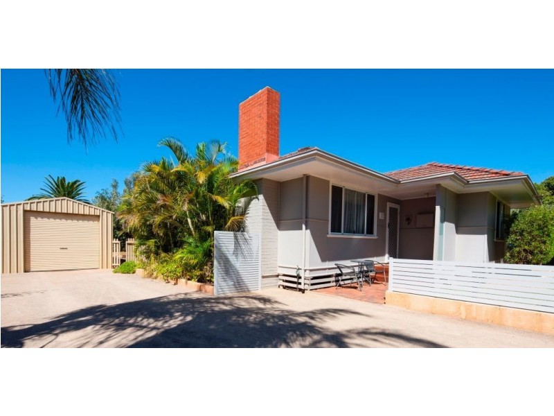 17 Eastbourne Road, Sunset Beach WA 6530