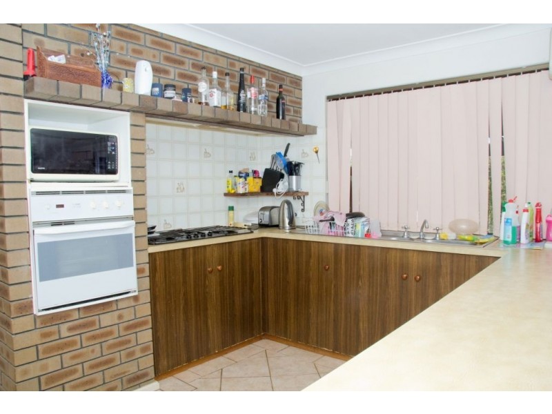 25 Kenny Crescent, Rangeway WA 6530