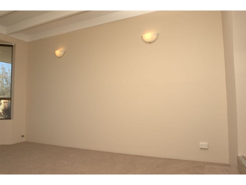 7 Mellows Place, Rangeway WA 6530