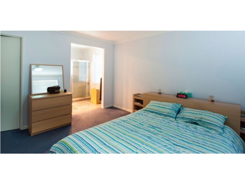 2 Yolanda Edge, Wandina WA 6530