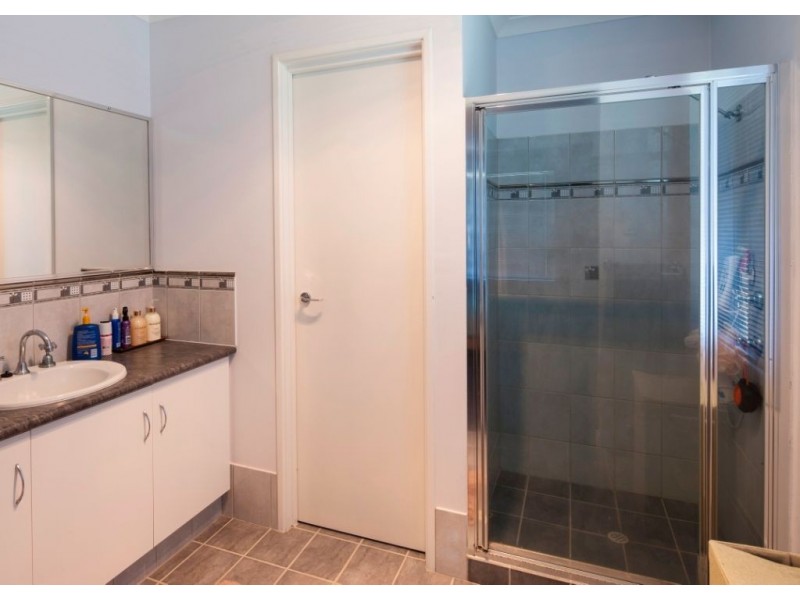 2 Yolanda Edge, Wandina WA 6530