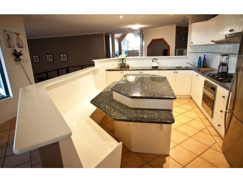 5 Bluewater Close, Drummond Cove WA 6532