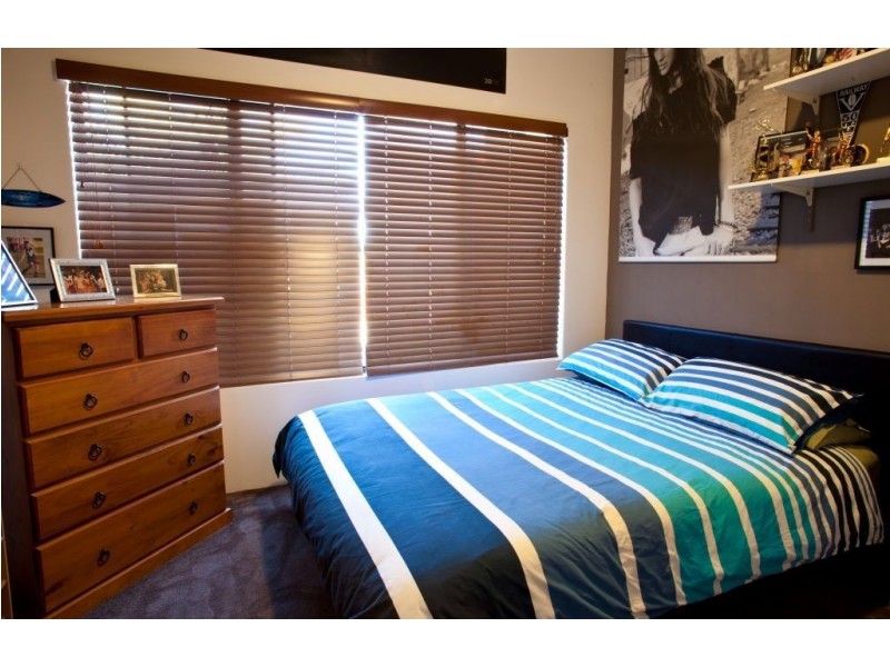 5 Bluewater Close, Drummond Cove WA 6532