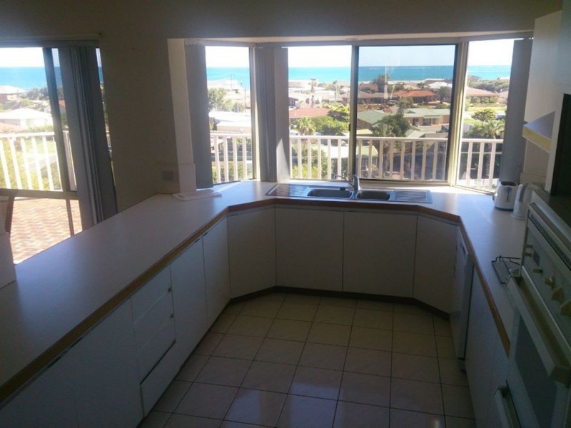 70 Sydney Street, Mount Tarcoola WA 6530