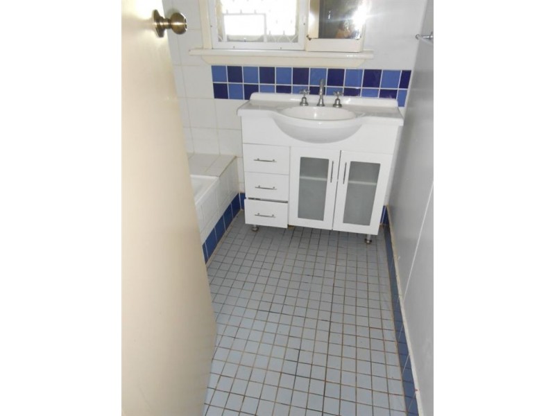 11B ABELIA Street, Rangeway WA 6530