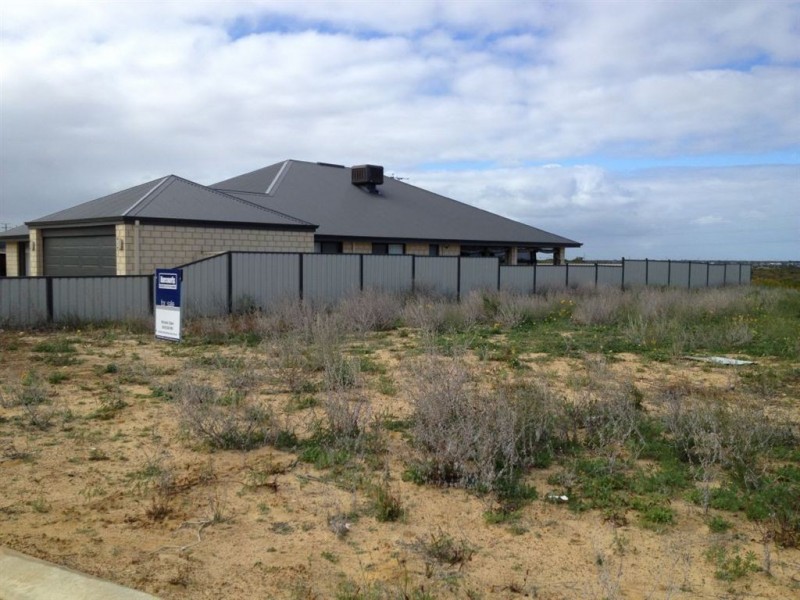 41 Weeloo Road, Waggrakine WA 6530