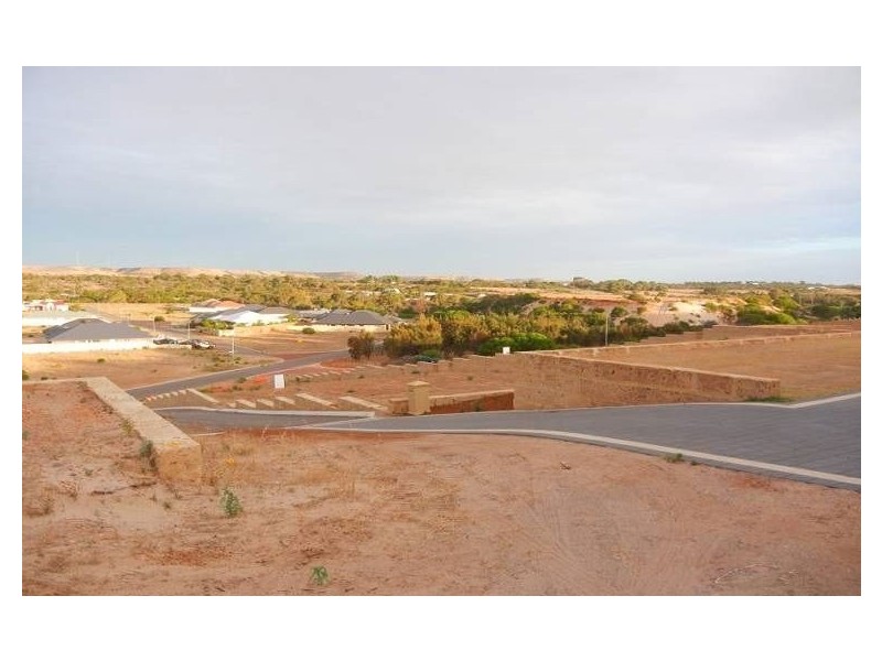 86 Stillwater Avenue, Drummond Cove WA 6532