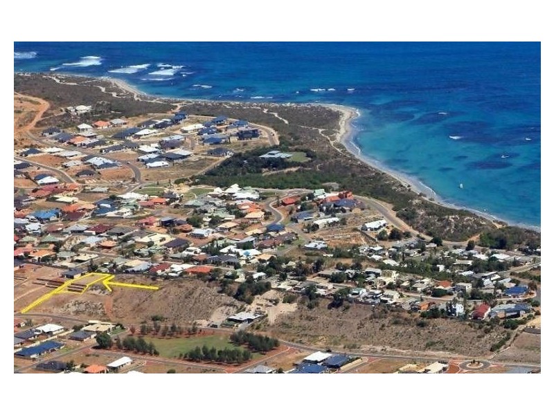 86 Stillwater Avenue, Drummond Cove WA 6532