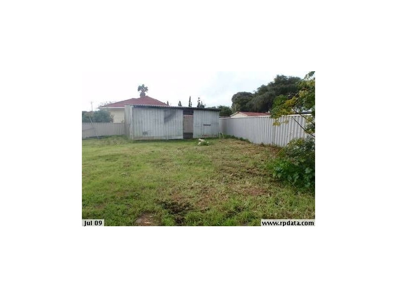 2 ZAMIA Street, Rangeway WA 6530