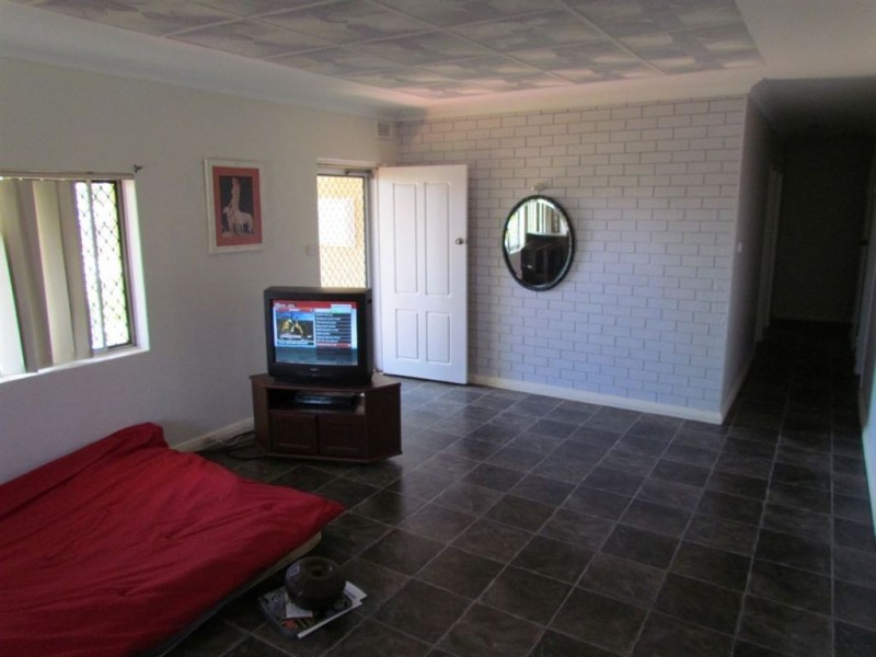 6 O’COLLINS Street, Geraldton WA 6530