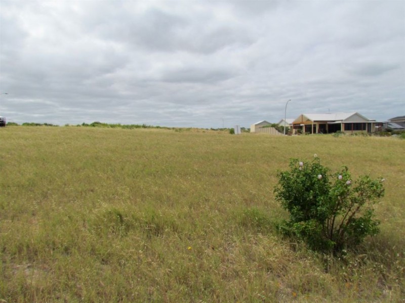 Lot 574 1 Oceanside Boulevard, Dongara WA 6525