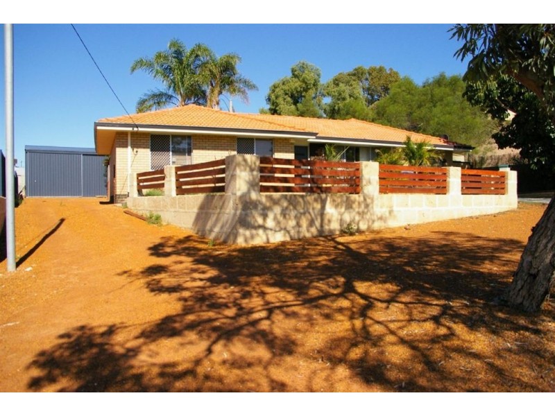 15 ERIC Street, Geraldton WA 6530