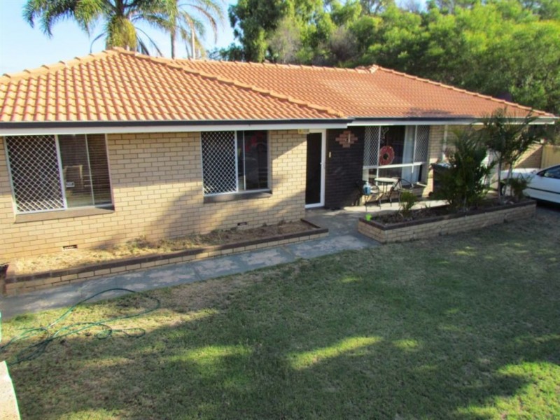 15 ERIC Street, Geraldton WA 6530
