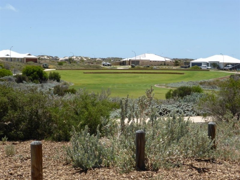 73 Moorings Loop, Sunset Beach WA 6530