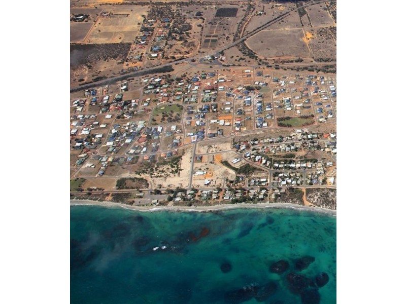 25 Stillwater Avenue, Drummond Cove WA 6532