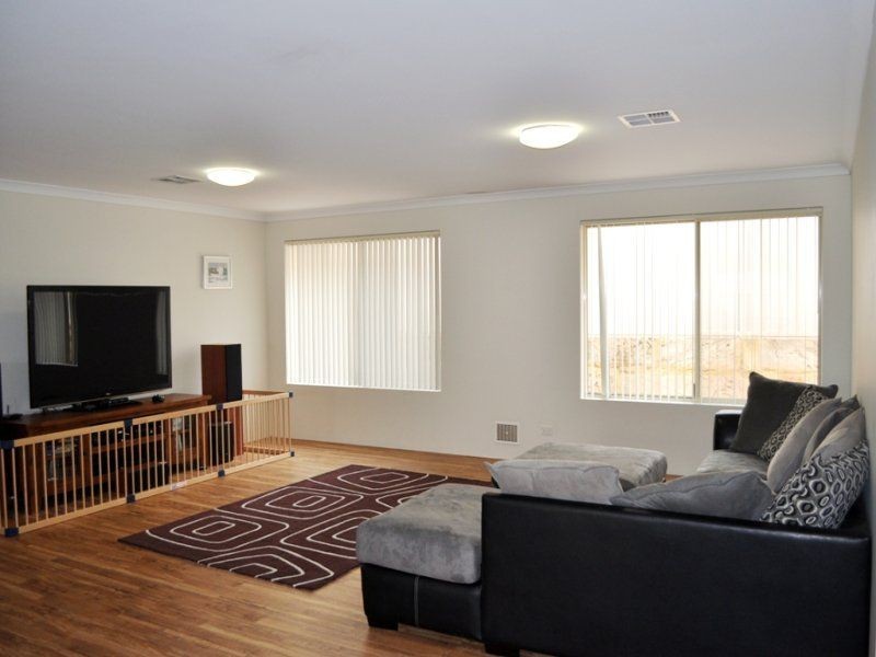 6 Alera Entrance, Wandina WA 6530