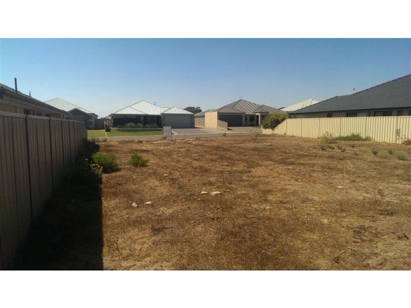 18 Topsail Street, Drummond Cove WA 6532