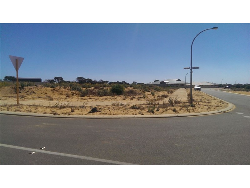 2 Dianthus Way, Strathalbyn WA 6530