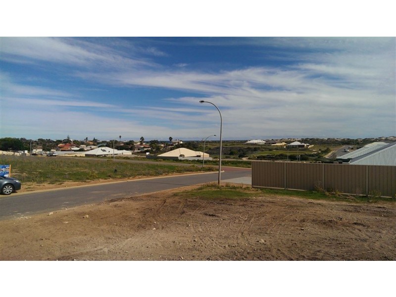 9 Moorings Loop, Sunset Beach WA 6530