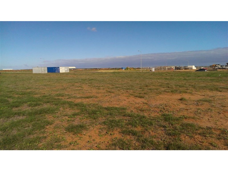 5 Bundaleer Road, Meru WA 6530