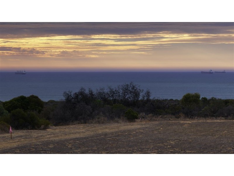 5 Heights View, White Peak WA 6532