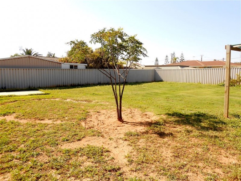 88 McAleer Drive, Mahomets Flats WA 6530