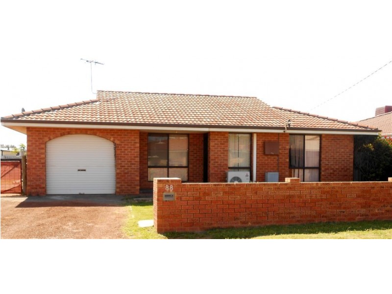 88 McAleer Drive, Mahomets Flats WA 6530