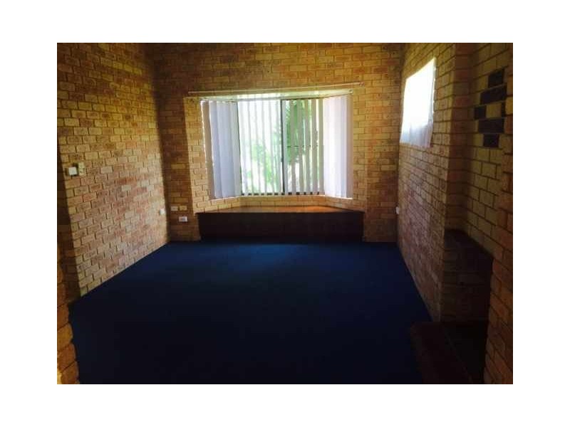 40 Eakins Crescent, Wandina WA 6530