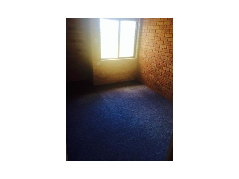 40 Eakins Crescent, Wandina WA 6530