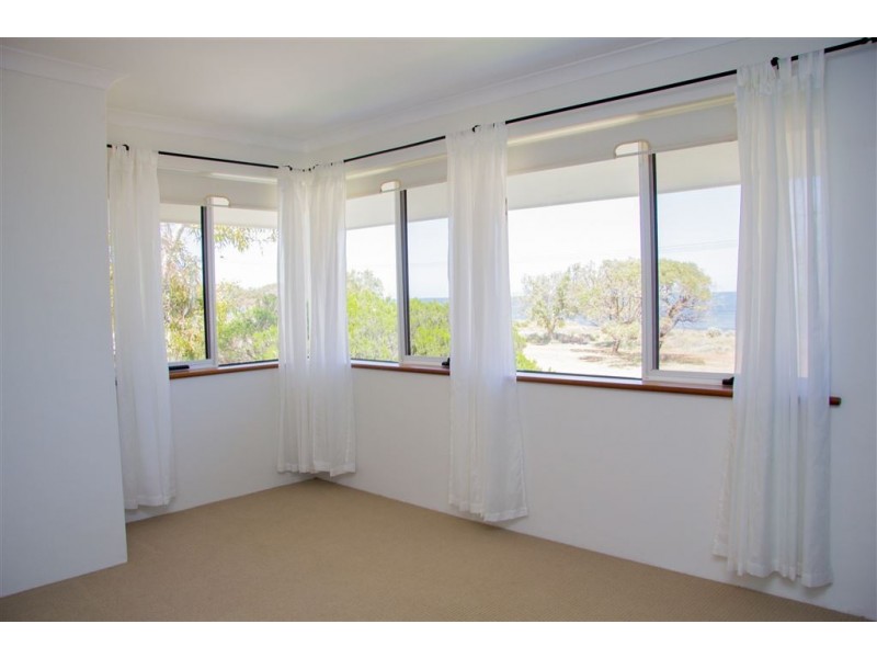 154 Kempton Street, Bluff Point WA 6530