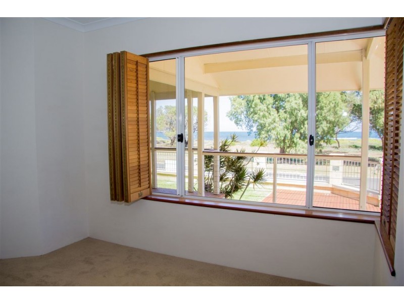 154 Kempton Street, Bluff Point WA 6530