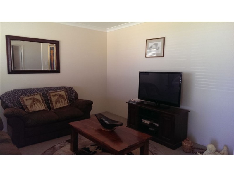 17 Coveside Way, Drummond Cove WA 6532