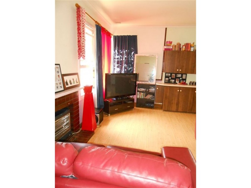 16 Cypress Street, Rangeway WA 6530