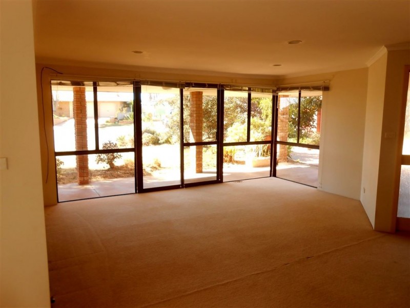 10 Pinner Place, Tarcoola Beach WA 6530