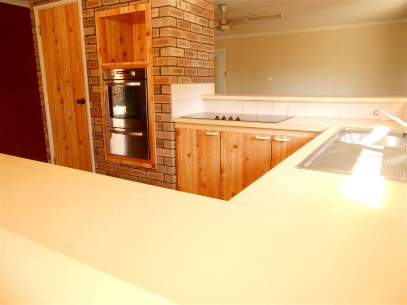 10 Pinner Place, Tarcoola Beach WA 6530