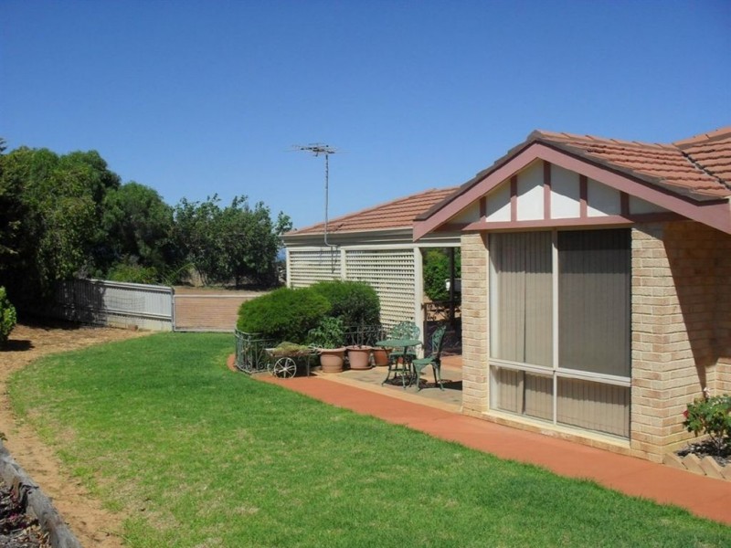 57 Calder Place, Waggrakine WA 6530