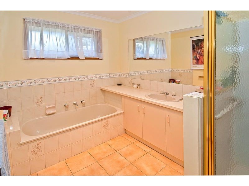 19 Warrawee Road, Leopold VIC 3224