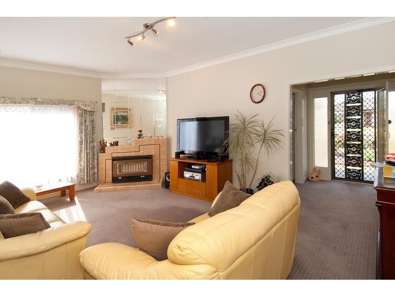 14 Glover Street, Newcomb VIC 3219