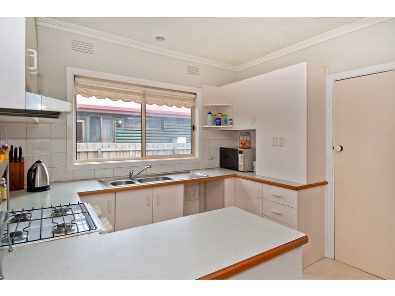 19 Breadalbane Road, Newcomb VIC 3219