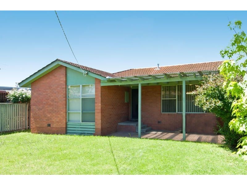 8 Gambier Grove, Corio VIC 3214