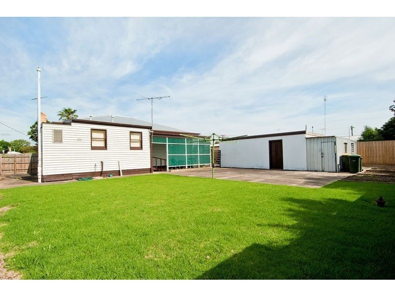 1 Tilly Court, Newcomb VIC 3219