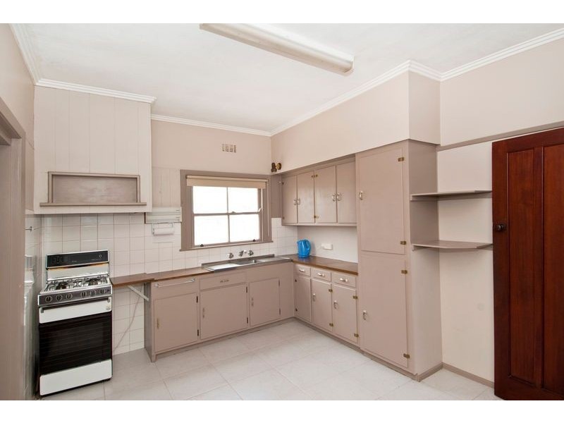 94 St Albans Road, East Geelong VIC 3219