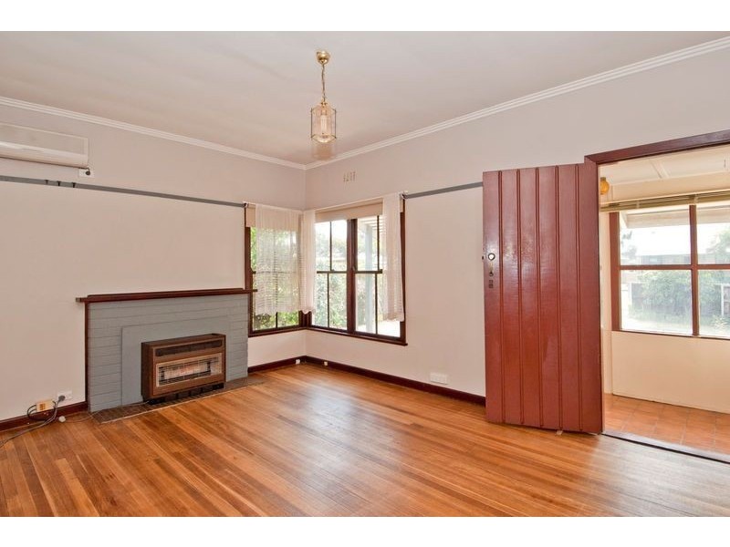 94 St Albans Road, East Geelong VIC 3219