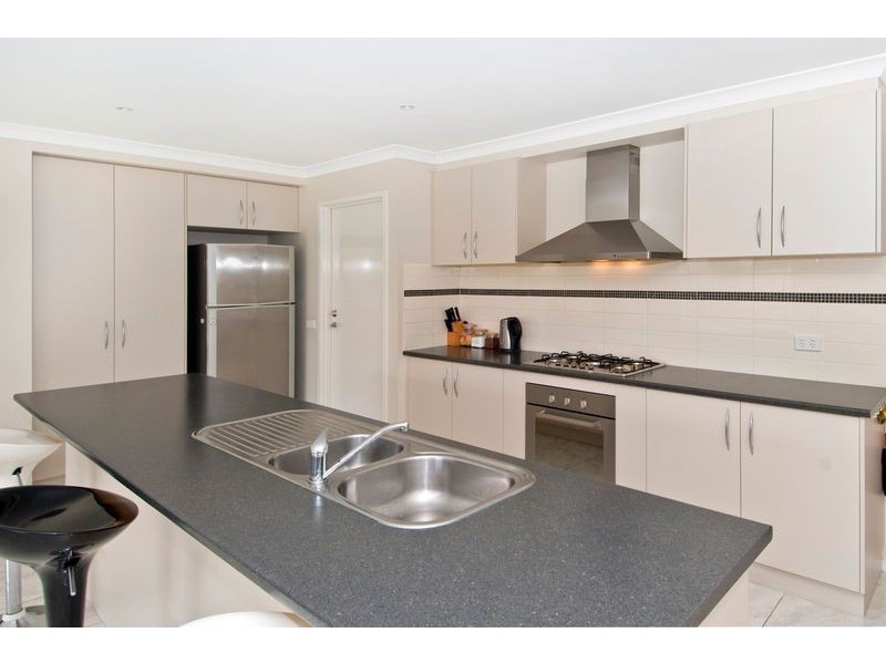 2 Zazzman Court, St Albans Park VIC 3219