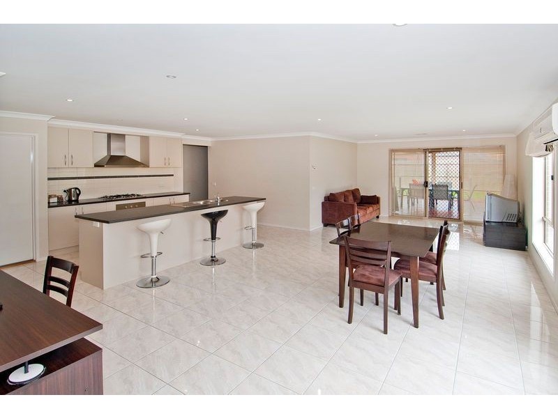 2 Zazzman Court, St Albans Park VIC 3219