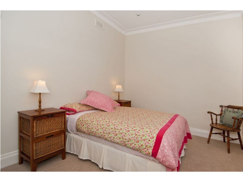 90 Elizabeth Street, Geelong West VIC 3218