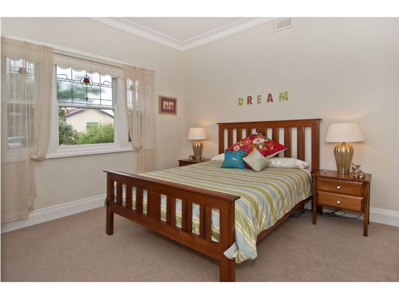 90 Elizabeth Street, Geelong West VIC 3218