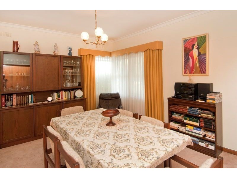 17 Bellarine Highway, Newcomb VIC 3219